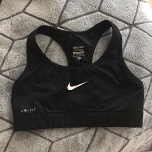 nike black sports bra